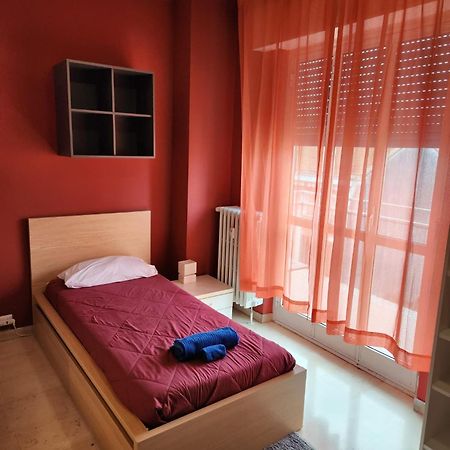 Guesthouse - Metro M1 Sesto Rondo Sesto San Giovanni Buitenkant foto