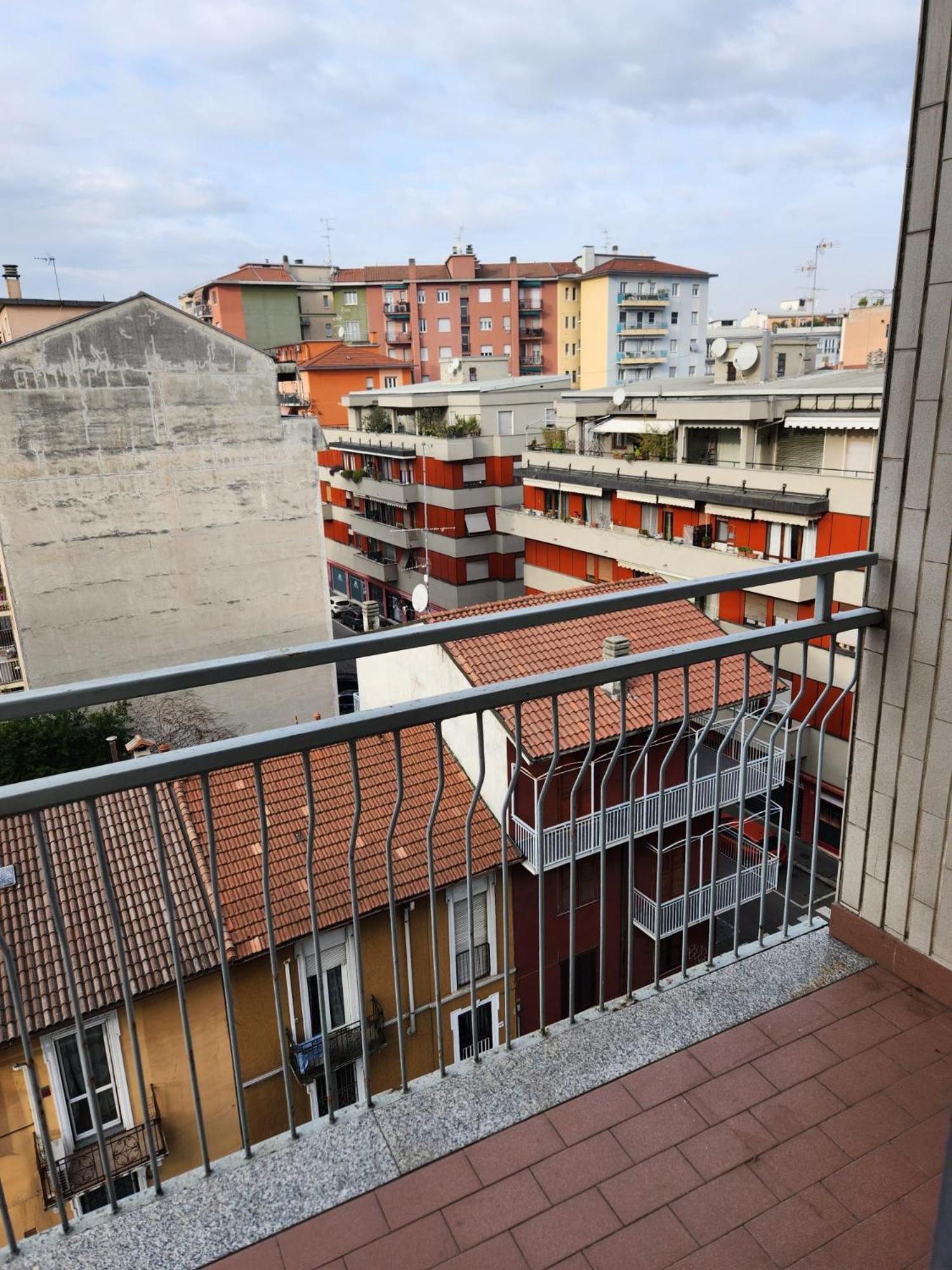 Guesthouse - Metro M1 Sesto Rondo Sesto San Giovanni Buitenkant foto