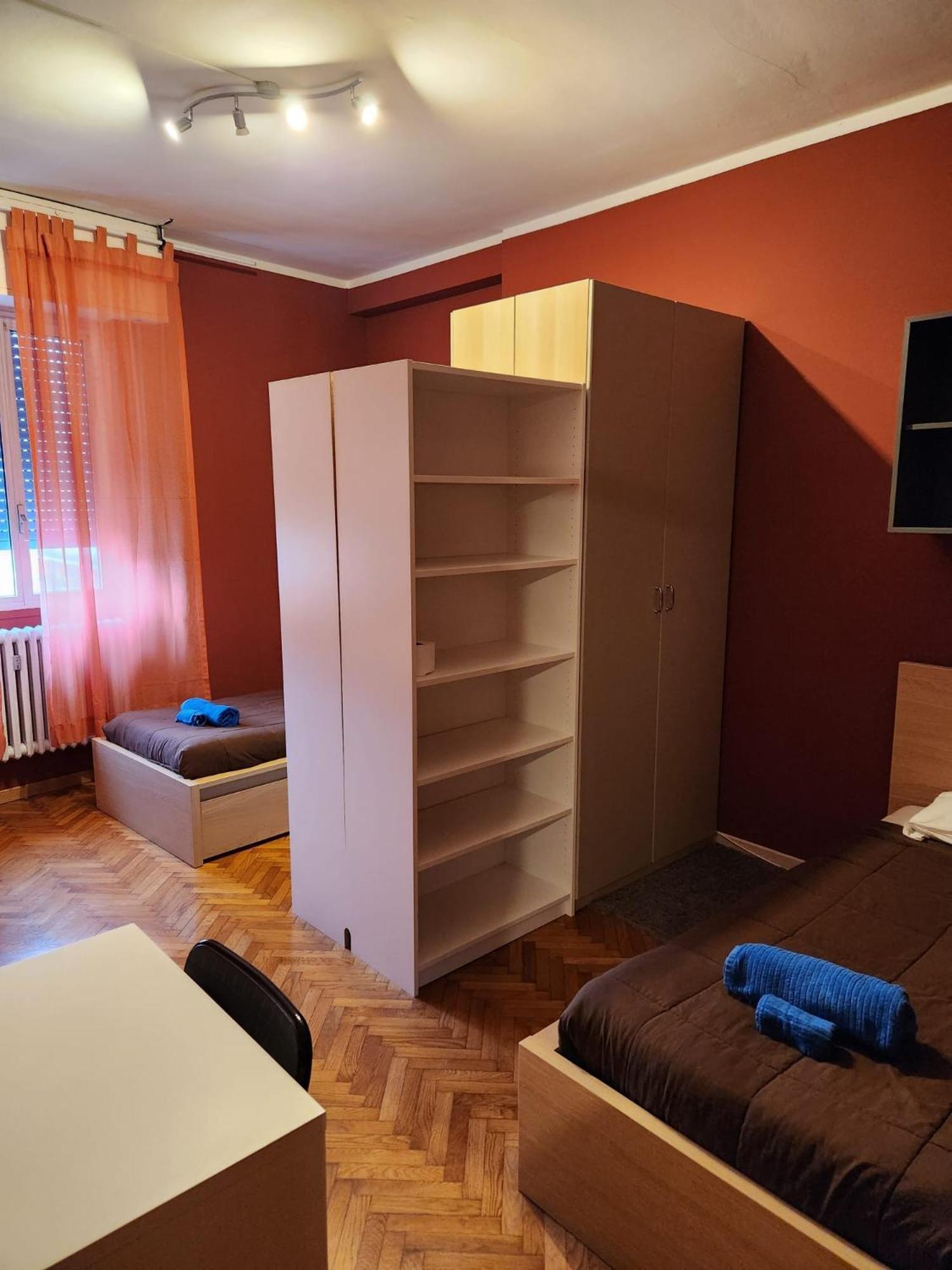 Guesthouse - Metro M1 Sesto Rondo Sesto San Giovanni Buitenkant foto
